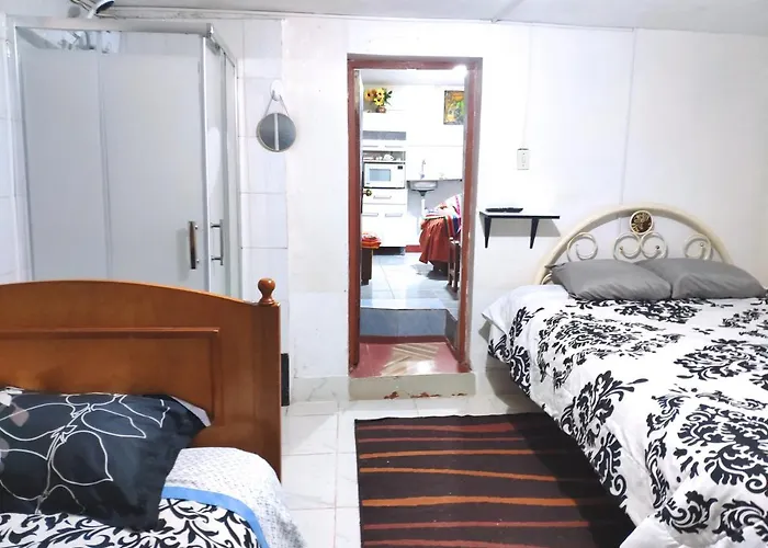 Gasthof Cuzco Central Hostel *
